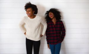two women representing an introvert and an extrovert and how their brains are different