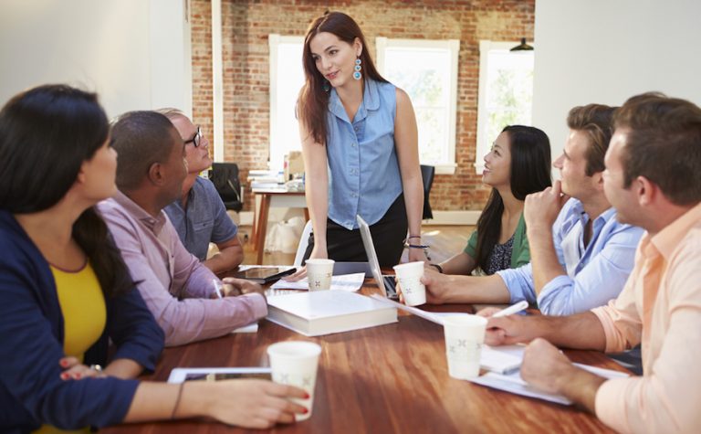 How to Succeed in a Brainstorming Session When You’re an Introvert Who Dreads Speaking Up