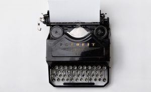 a typewriter representing an introvert writer