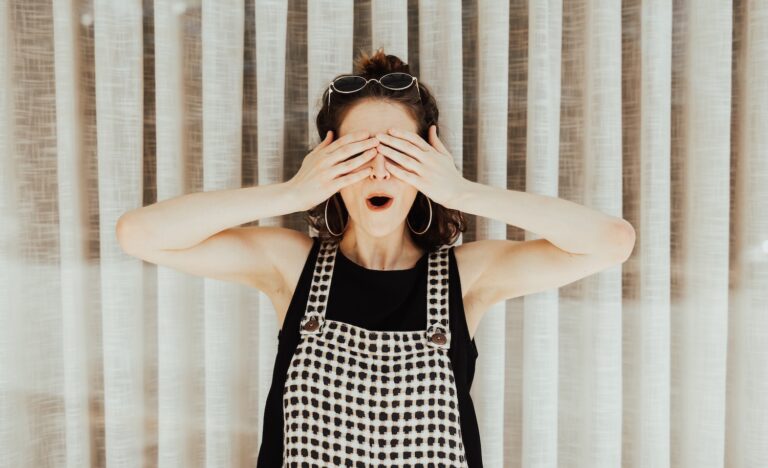 6 ‘Weird’ Things Introverts Do That Are Actually Completely Normal