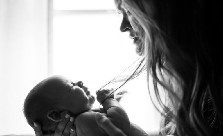 8 Things the Introverted New Mom in Your Life Needs From You