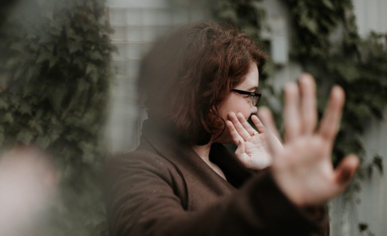 10 Struggles Only Shy Introverts Will Understand