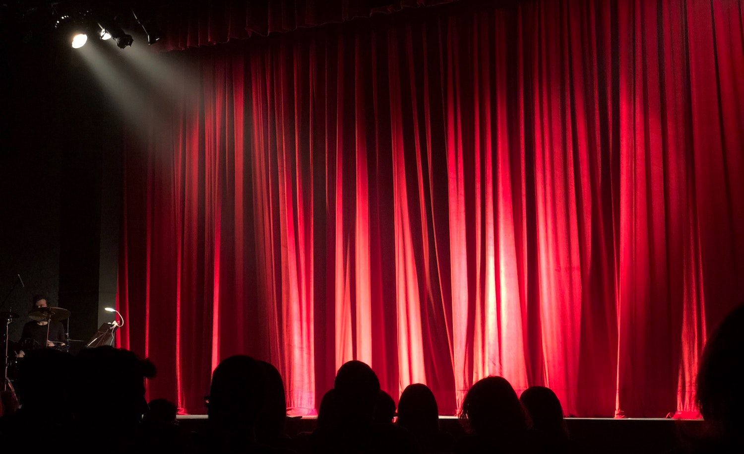a stage represents an introvert actor overcoming shyness