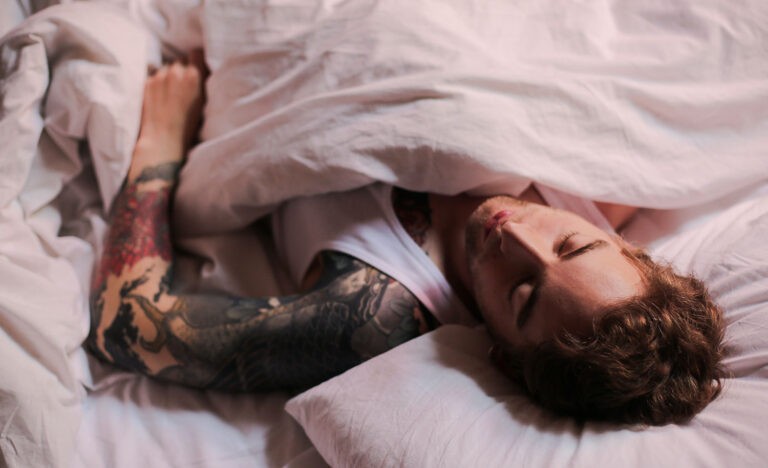 The Science Behind How Introverts Sleep and Dream