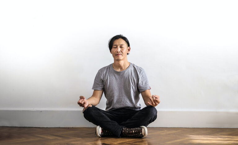 4 Meditation Tips for Introverts Who Struggle to Focus