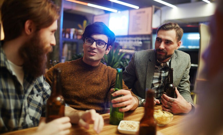 4 Tips for Introverts Who Feel Awkward in Social Situations