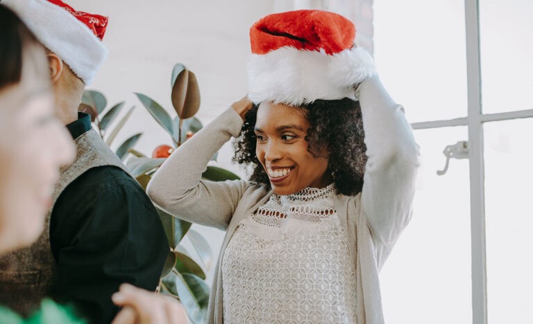 8 Relatable Holiday Party Situations Only Introverts Will Understand