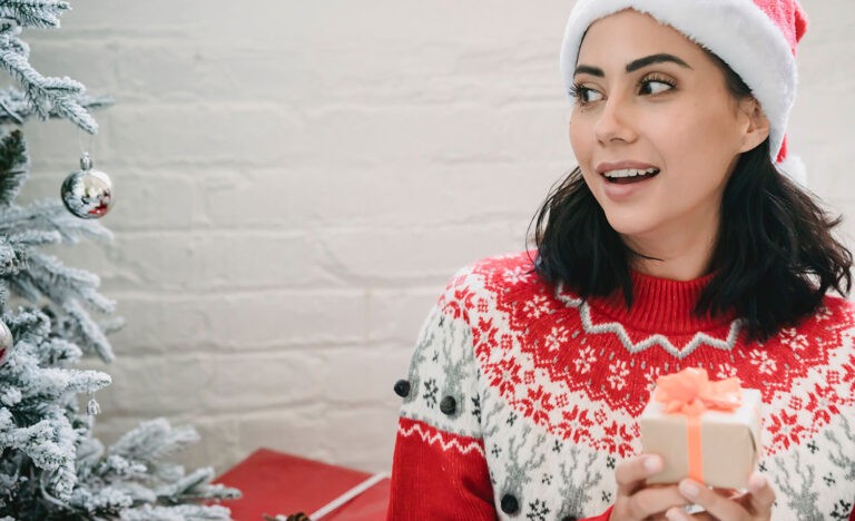 A Therapist Explains Why Introverts Might Dread the Holidays