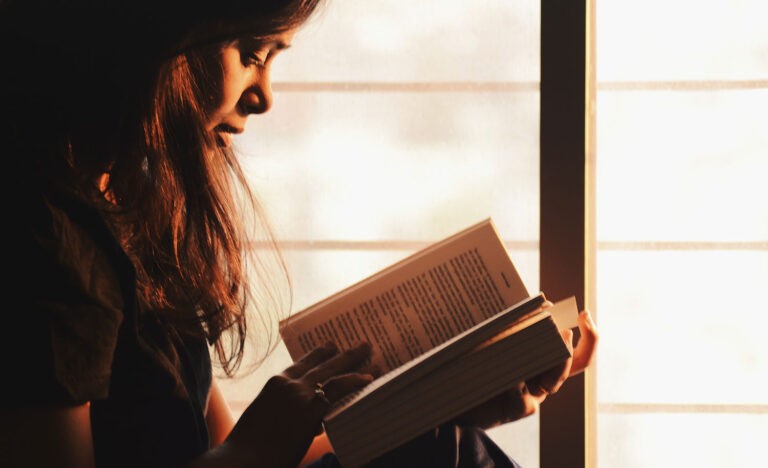 5 Things Introverts Love About Reading Novels