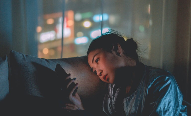 Why Introverts Might Not Text Back Right Away